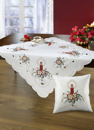 Kerstachtige tafel- en kamerdecoratie