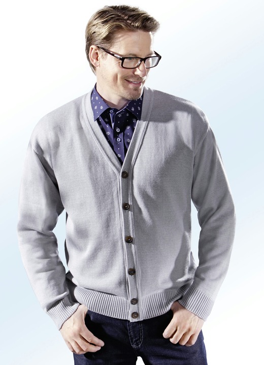 Vesten - Cardigan met volledige knoopsluiting in 5 kleuren Vesten - Cardigan met volledige knoopsluiting in 5 kleuren, in Größe 044 bis 062, in Farbe ZILVERGRIJS