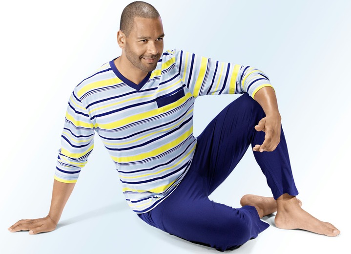 Pyjama's - Set van twee pyjama's met V-hals en borstzakje Pyjama's - Set van twee pyjama's met V-hals en borstzakje, in Größe 046 bis 062, in Farbe GESORTEERD