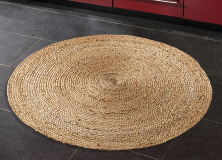 Vloerkleden en tapijten van handgevlochten jute