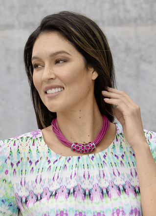 Roze ketting met meerdere rijen