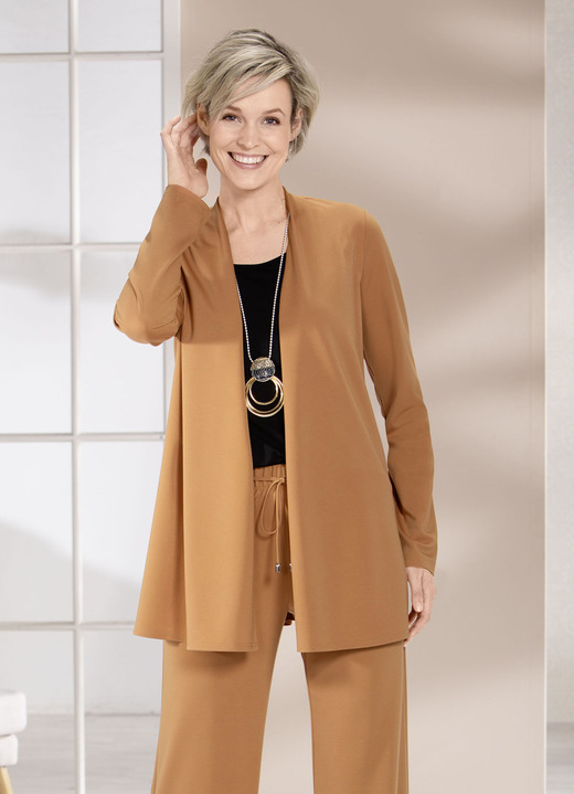 Shirtjasjes - Shirtjasje in een sluitingloze uitvoering in 4 kleuren Shirtjasjes - Shirtjasje in een sluitingloze uitvoering in 4 kleuren, in Größe 038 bis 054, in Farbe CAMEL