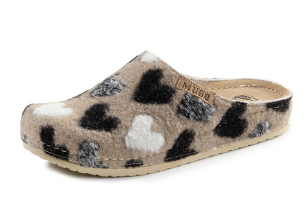 Mubb pantoffels van wolvilt met een brutaal hartjesmotief