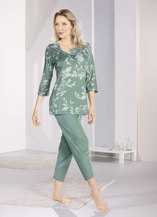 Pyjama met 3/4 lange mouwen en 7/8 lange broek