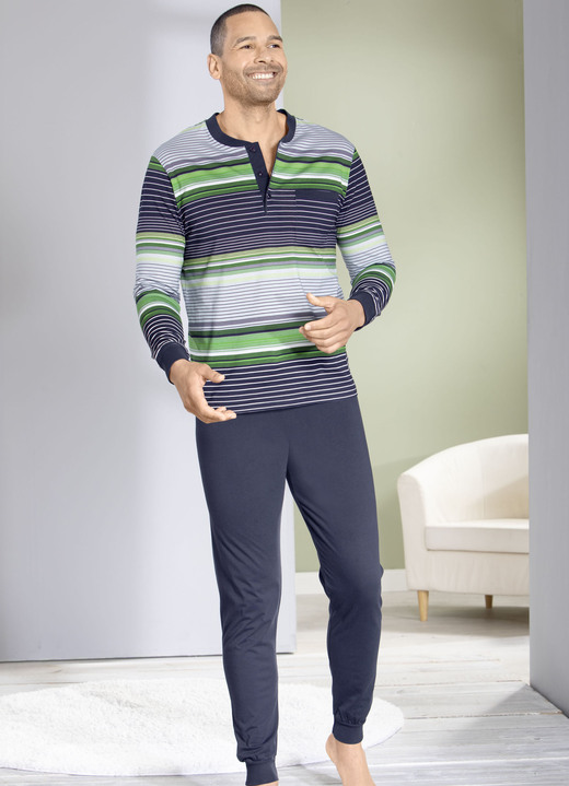 Pyjama's - Pyjama met knoopsluiting, opgestikte borstzak en manchetten Pyjama's - Pyjama met knoopsluiting, opgestikte borstzak en manchetten, in Größe 046 bis 062, in Farbe ANTRACIET GROEN