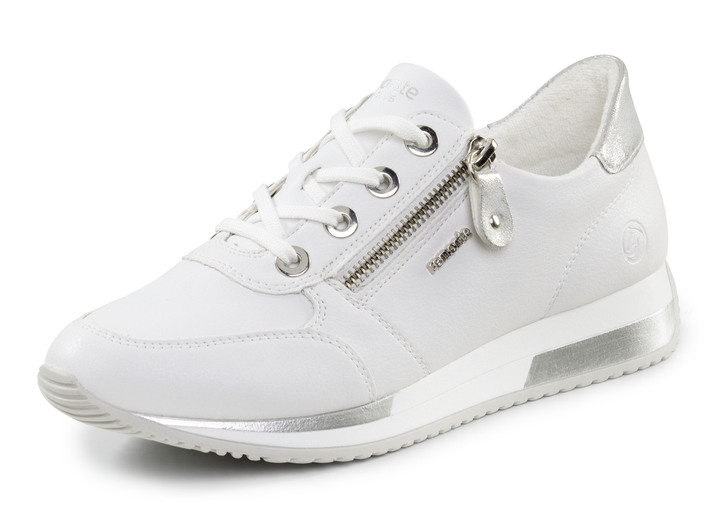 Instappers & veterschoenen - Remonte sneakers met veters en glinsterende zilveren contrastrand, in Größe 036 bis 042, in Farbe WEISS Ansicht 1