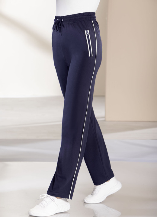 Vrijetijds pantalons - Casual broek met contrasterende biezen Vrijetijds pantalons - Casual broek met contrasterende biezen, in Größe 019 bis 050, in Farbe MARINE