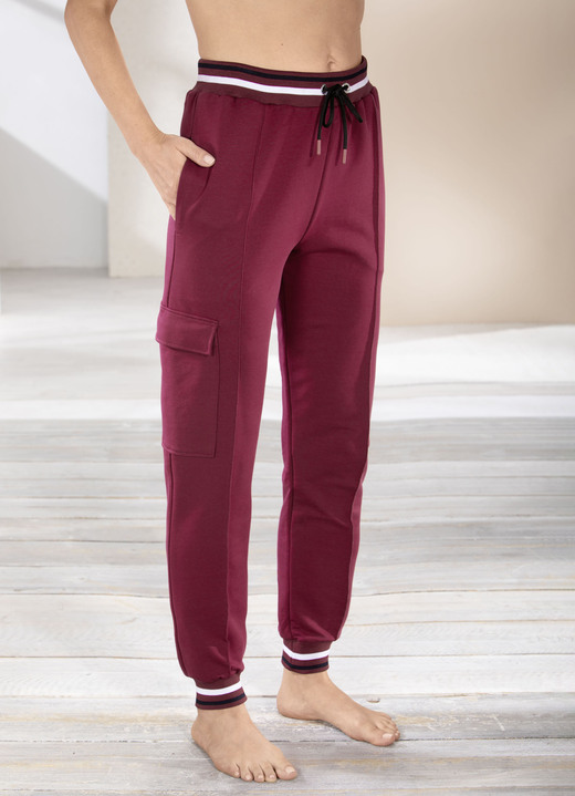 Broeken - Broek met contrasterende elastische tailleband, in Größe 018 bis 054, in Farbe BORDEAUX Ansicht 1