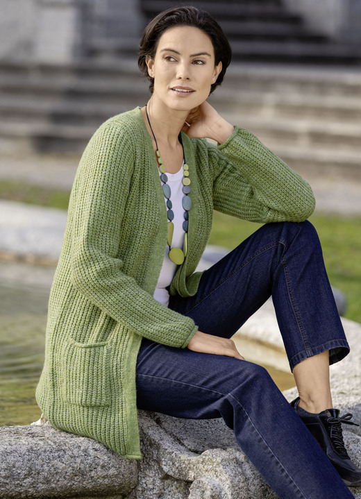 Basics - Lange cardigan met parelkwastje, in Größe L(44/46) bis XXL(52/54), in Farbe LIMETTE MELIERT Ansicht 1
