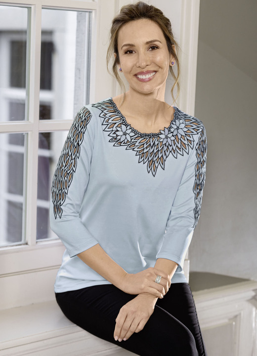 3/4-mouw - Shirt met rijkelijk versierde tule in 3 kleuren, in Größe 036 bis 052, in Farbe BLEU Ansicht 1