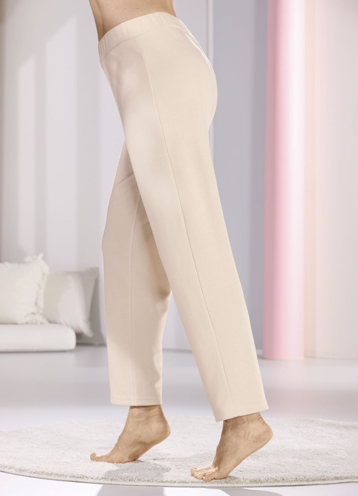 Pyjama's & shorty's - Tweepak slaap- en vrijetijdsbroeken, in Größe 036 bis 058, in Farbe 1X BEIGE, 1X GRAU MELIERT Ansicht 1