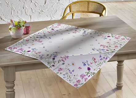 Tafel- en kamerdecoratie met weidebloem-dessin