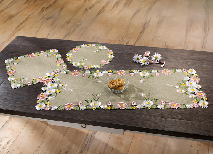 Tafellakens - Tafel- en kamerdecoratie in lentestijl, in Größe 101 (loper, 40 x 100 cm) bis 404 (Kussensloop, 40 x 40 cm), in Farbe MULTICOLOR Ansicht 1