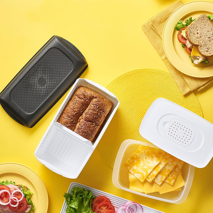- Tupperware BreadSmart broodcontainer, in Farbe WIT-ZWART, in Ausführung BreadSmart Junior Ansicht 1