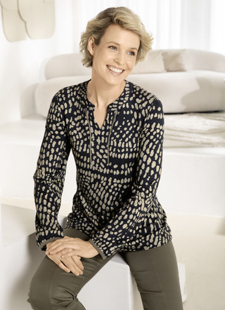 Shirt met decoratieve biezen