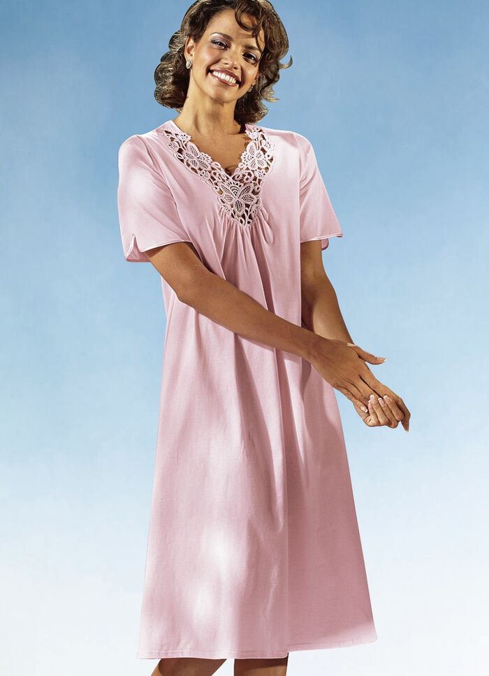 Nachthemd, korte mouwen met kant aan de V-halslijn 