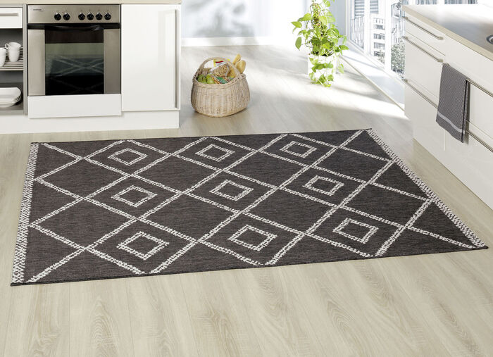 Vloerkleden en tapijten in natuurlijke sisallook 