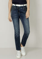 Jeans met strass steentjes en sierstiksels 