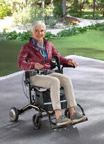 Elektrische rolstoel/rollator 2-in-1 