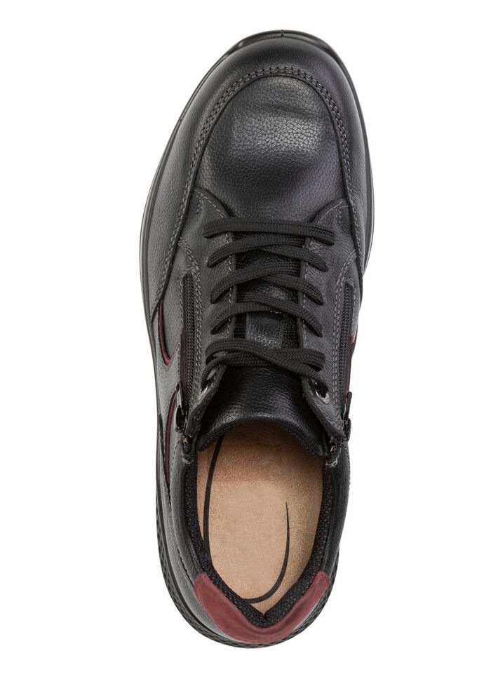 Veterschoen van nappaleer met nubuckleren details 