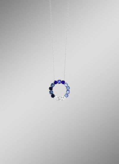 Hanger met synthetische zirkonia in wit- en blauwtinten 