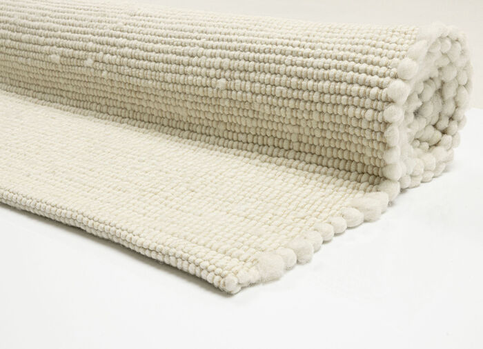 Handgeweven bruggen en tapijten van scheerwol ECRU