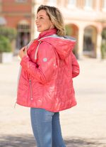 Jas met gelijmde kamers 