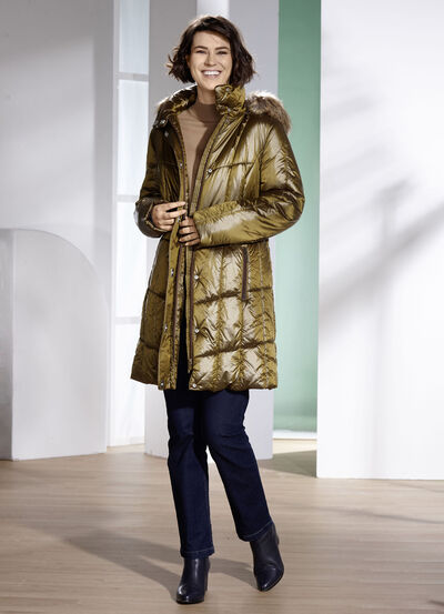 Korte jas met elastische windjackmouwen 