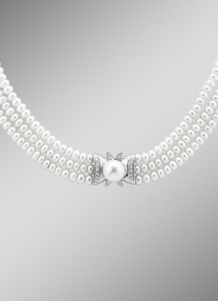 3-rijige ketting met zoetwaterkweekparels 