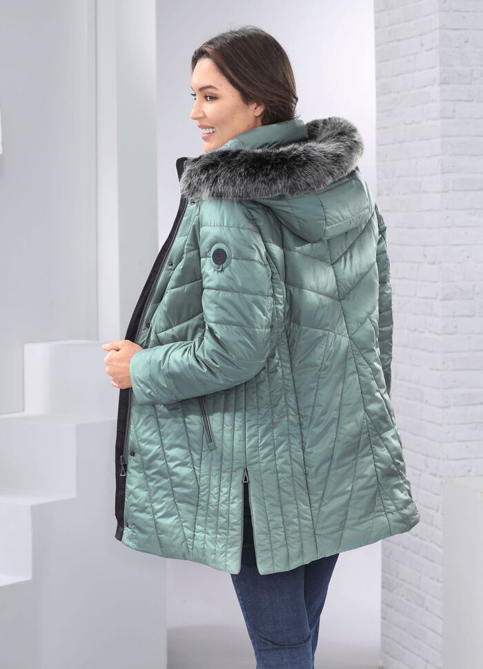 Jas met afneembare imitatiebontrand 