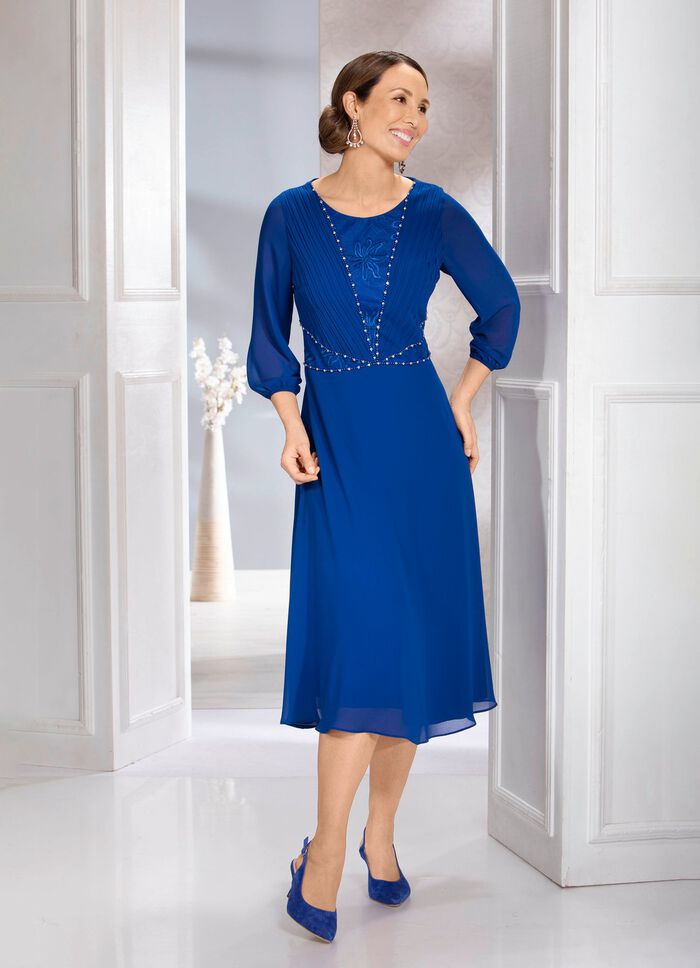 Jurkje met kant eronder 