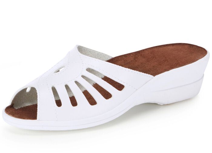 Muiltjes met decoratieve perforaties WIT