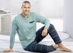 Comte pyjama met V-hals en open manchetten 