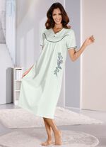 Nachthemd tot op de kuit met knoopsluiting en korte mouwen 