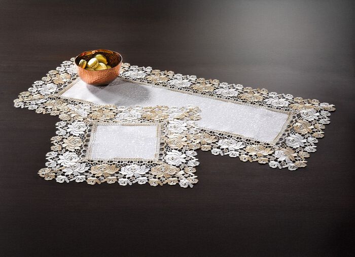 Tafelkleed met kanten rand 