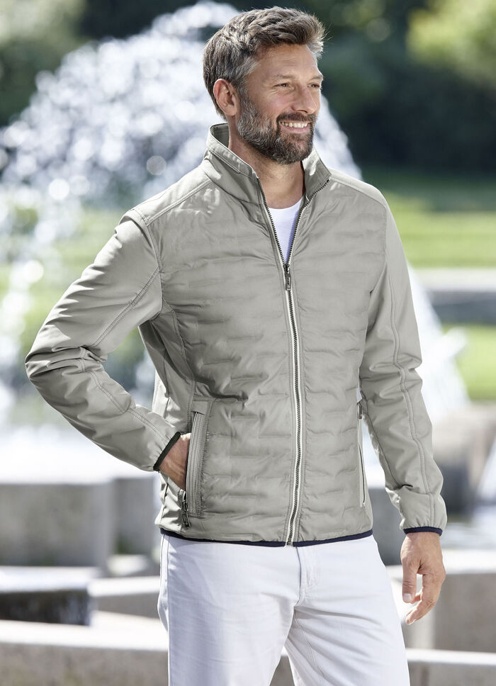 Blouson uit “Gate One” 