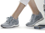 Caprice, comfortabele damessneakers, breedte H, met uitneembaar voetbed JEANS