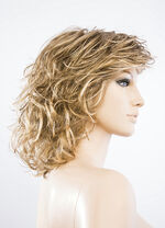 Adela pruik uit de Giorgio Montana Collectie BLOND MIX