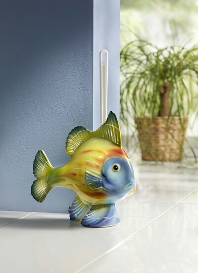 Toiletset van keramiek, met borstel 