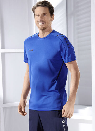 T-shirt van “Jako” in 4 kleuren 