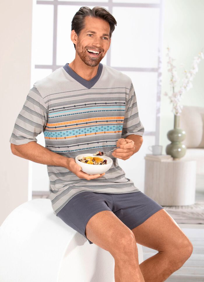 Set: pyjama en short met V-hals 