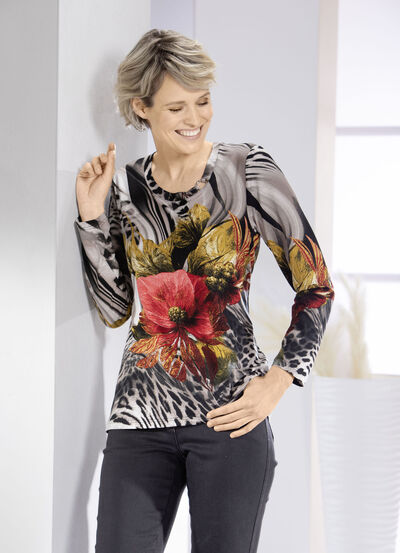Shirt met decoratieve ring aan de halslijn 
