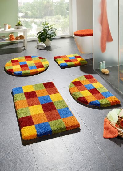 Badkamerset met kleurrijk design van Grund 