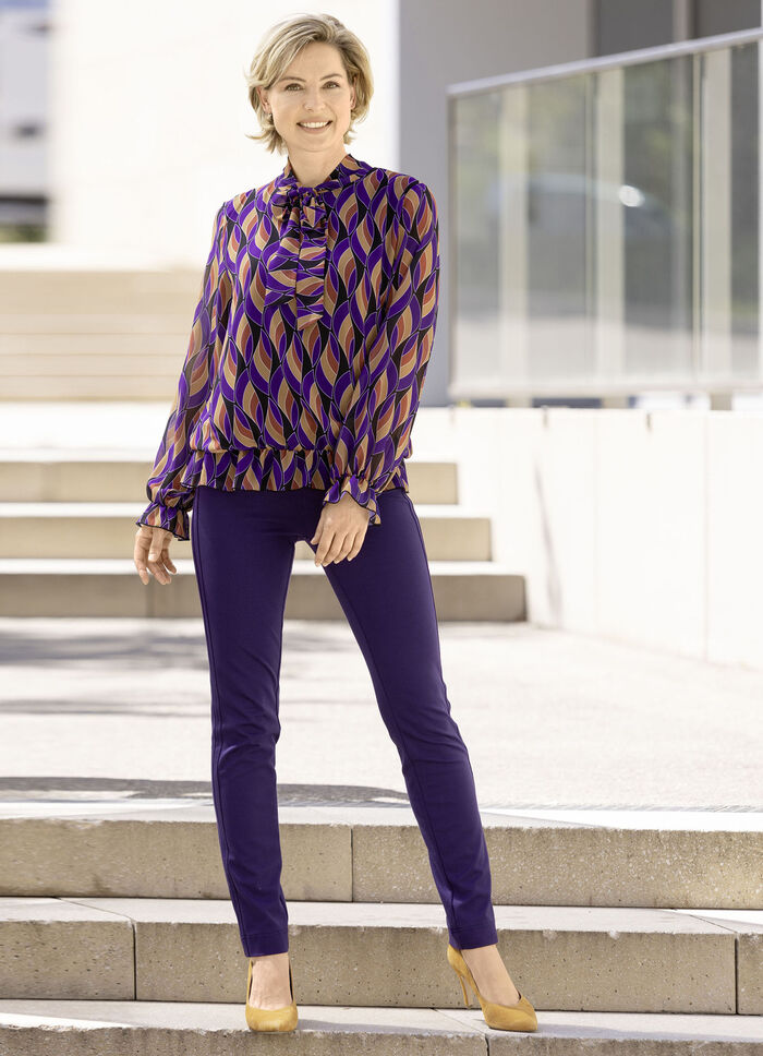 Prachtige blouse met strikbandjes 