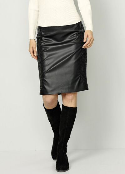Rok met mooie decoratieve quilting 