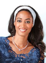 Halsketting met decoratieve kralen en strass hartje 