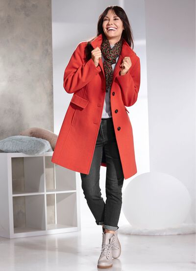 Korte jas met naadzakken 