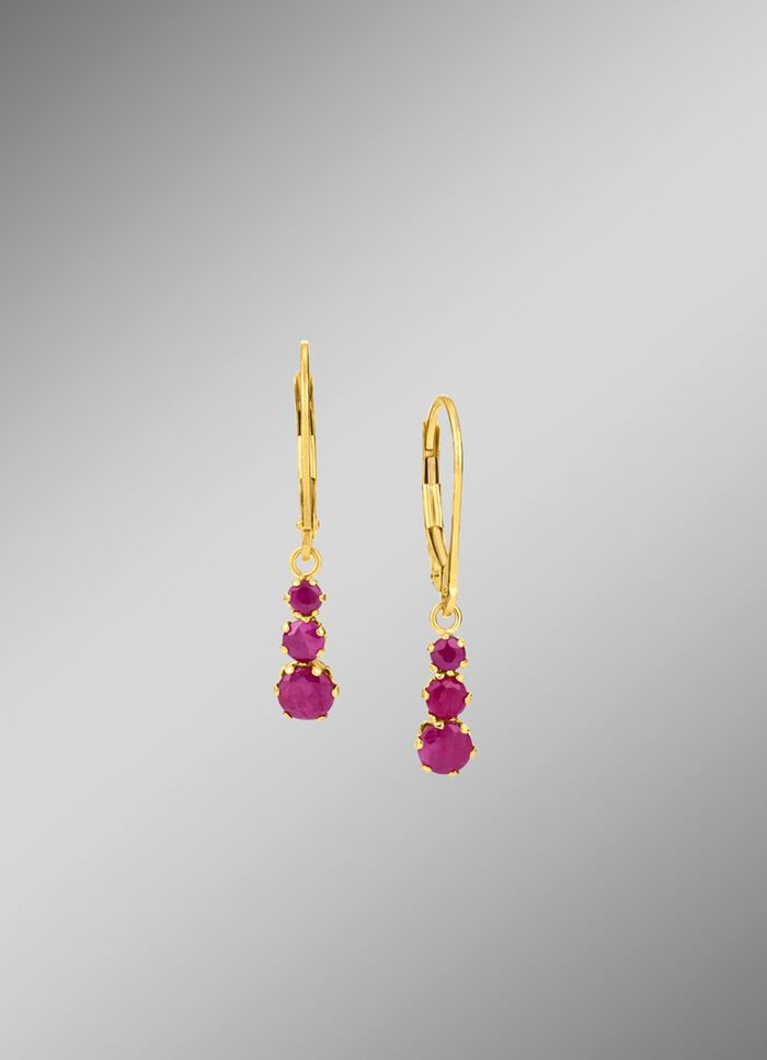 Oorbellen met echte robijnen 