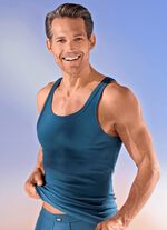 Verpakking van vier fijne rib sportjasjes 