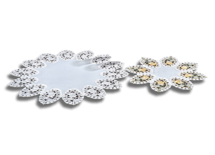 Tafelkleed gemaakt van echt Plauenkant 